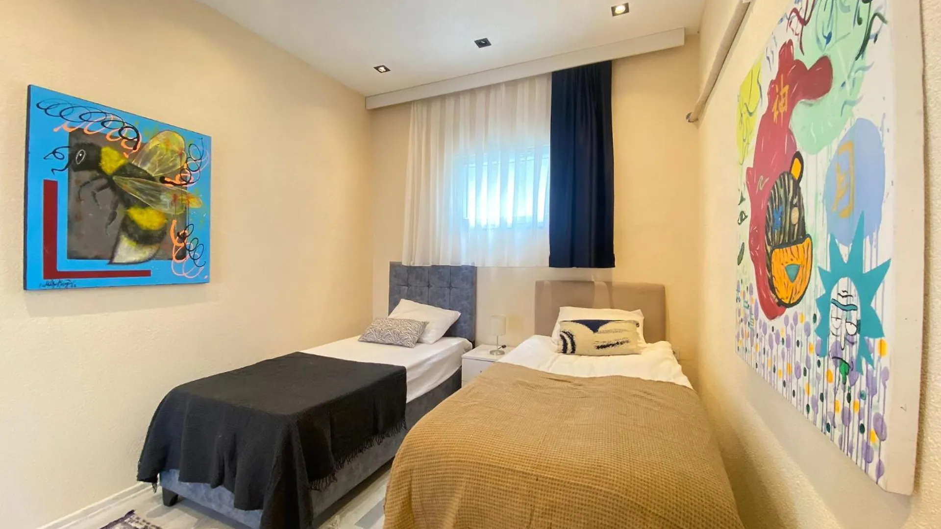 Stylish 2Br Apt Lagoon Views Beach Bogazici 0*,  トルコ